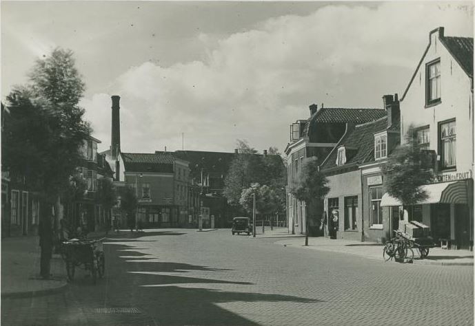 Levendaal, rechts ingang St Jorissteeg, 1936.jpg